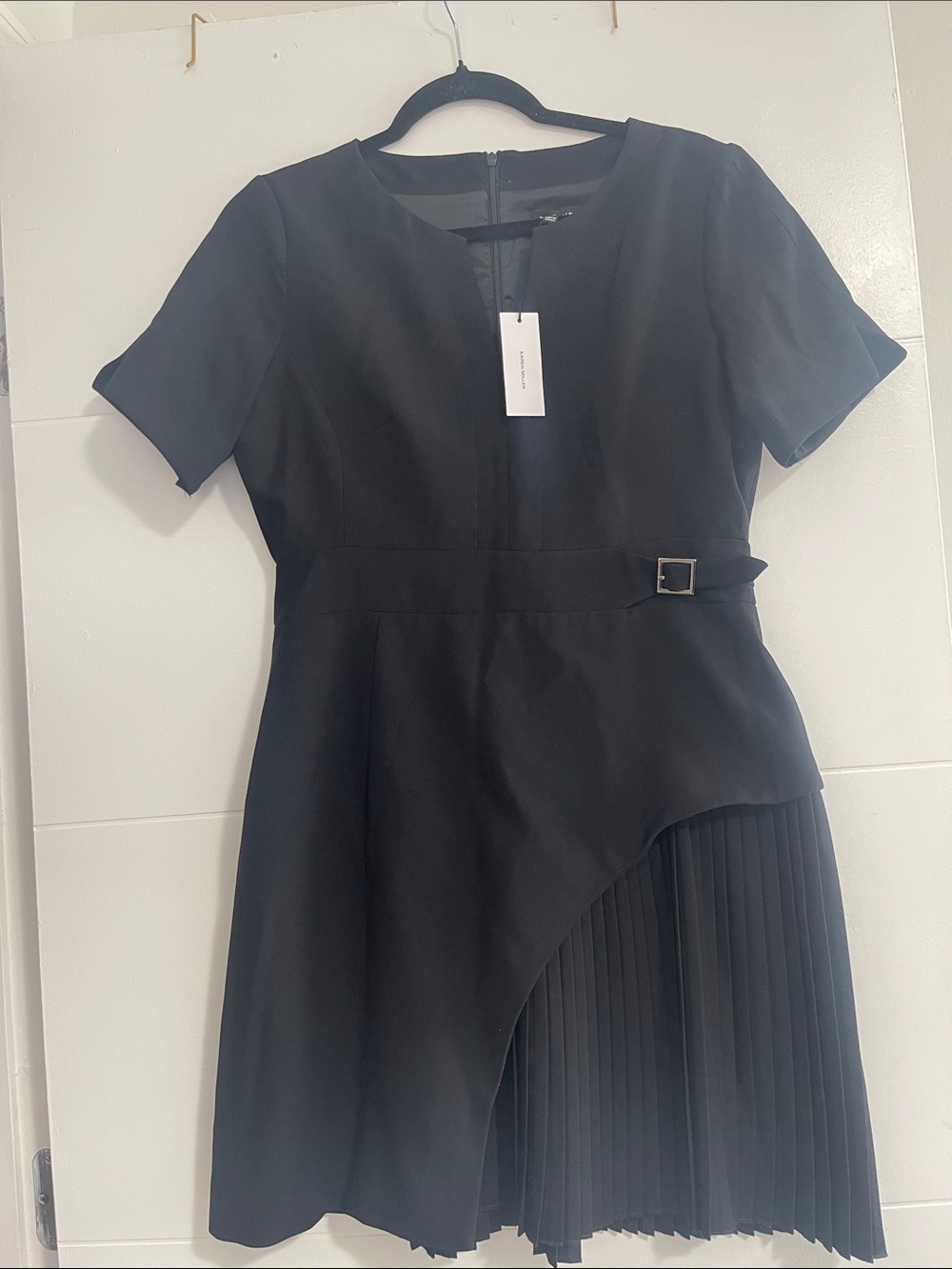 Karen Millen Black Short-Sleeve Belted Asymmetric Pleated Mini Dress - Picture 2 of 7